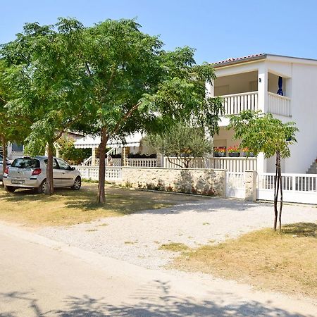 Apartment Diva Nin Bagian luar foto