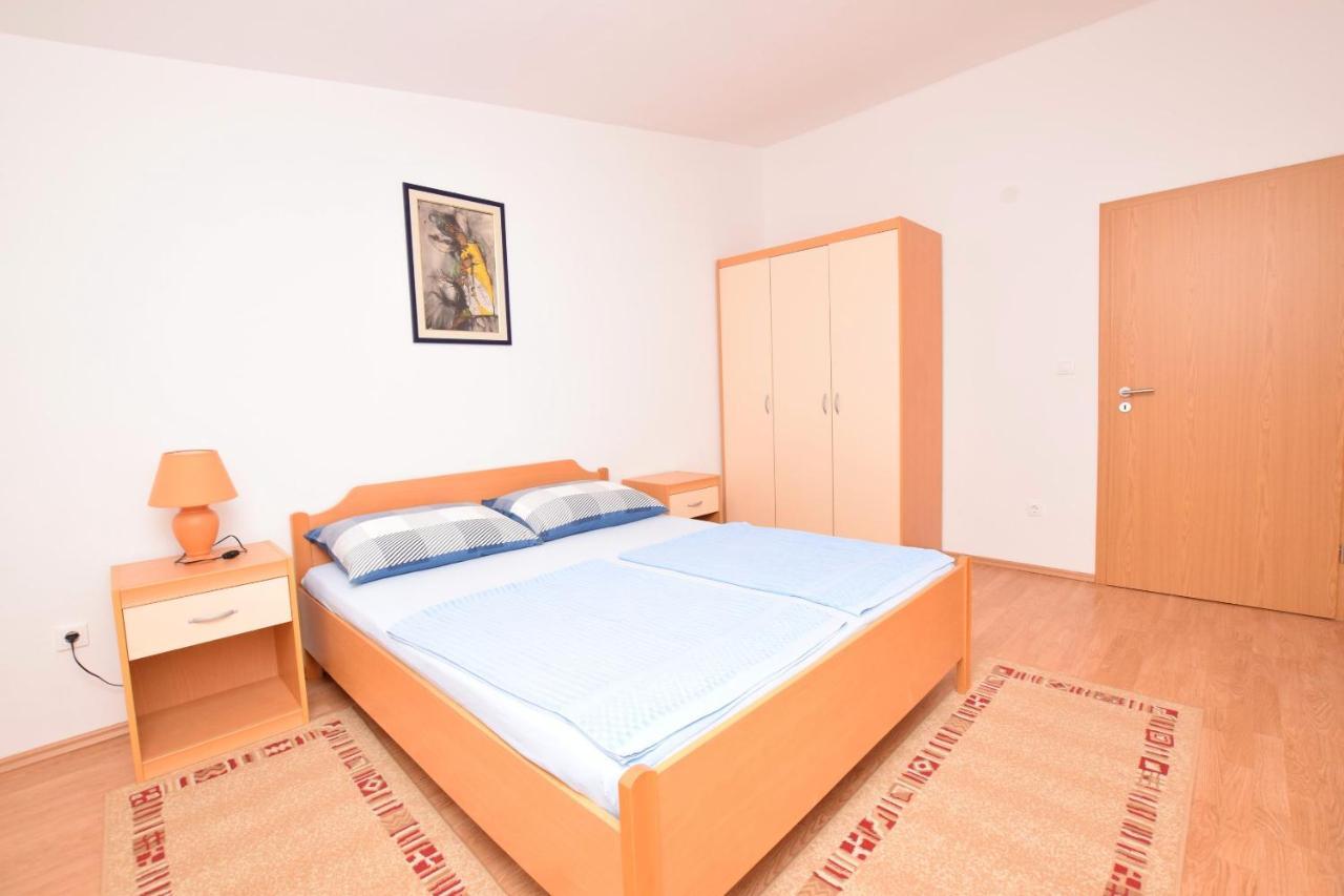 Apartment Diva Nin Bagian luar foto