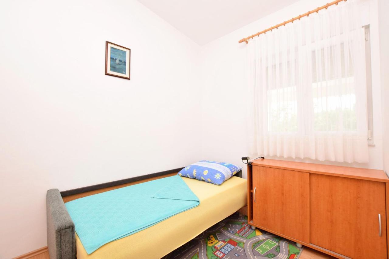 Apartment Diva Nin Bagian luar foto